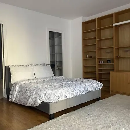 Charmant Xvie- Avec Balcon! Paris