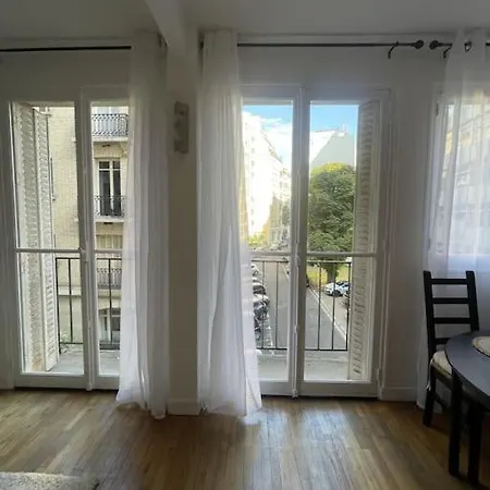 Charmant Xvie- Avec Balcon! Daire